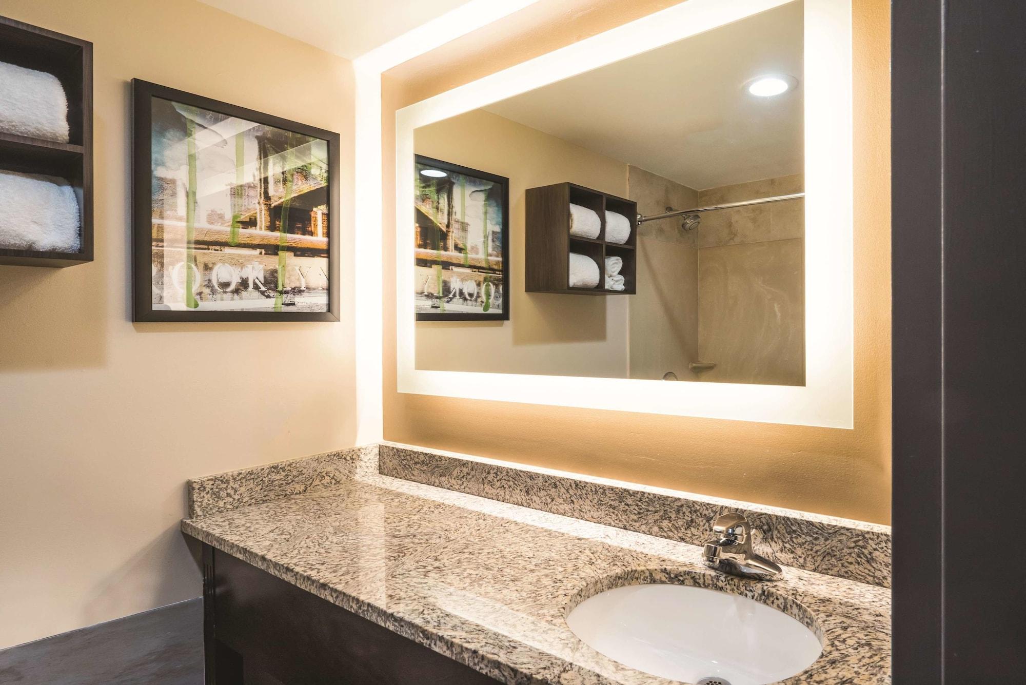 מלון ניו יורק La Quinta By Wyndham Brooklyn Downtown מראה חיצוני תמונה